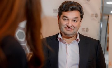 Винний кіпріот: як влаштована таємна алкогольна імперія «імені» підсанкційного бійця батальйону «Монако» Вадима Єрмолаєва